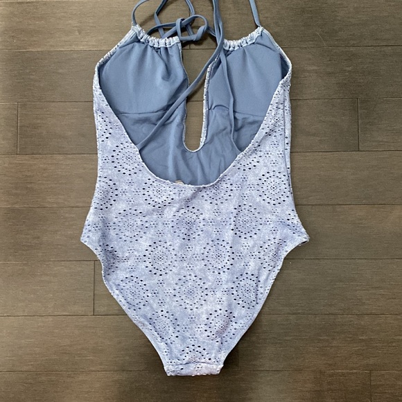 Aerie one piece swimsuit - Picture 3 of 3